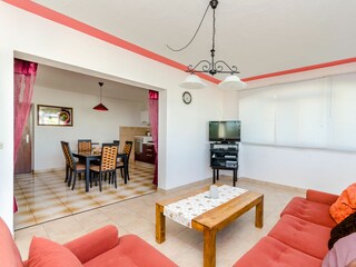 Apartment Slatine Features 4
