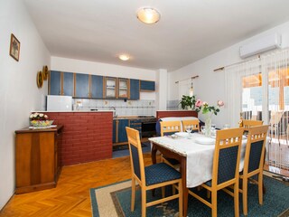 Apartment Grebastica Features 14