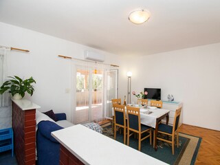 Apartment Grebastica Features 15