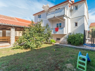 Apartment Turanj Außenaufnahme 1