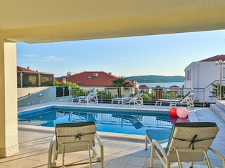 Holiday house Okrug Gornji Features 12