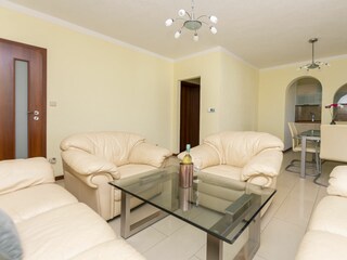 Holiday house Okrug Gornji Features 11