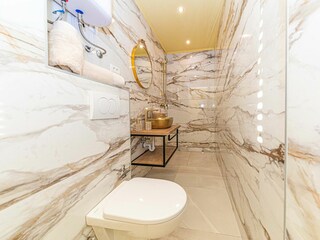 Holiday house Okrug Gornji Features 13