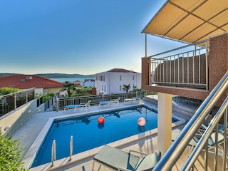 Holiday house Okrug Gornji Features 72