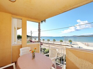 Apartment Turanj Features 4