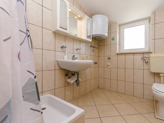 Apartment Okrug Donji Features 12