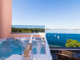 Apartment Okrug Gornji Features 17