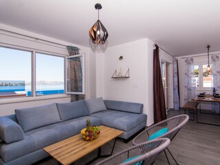 Apartment Okrug Gornji Features 35