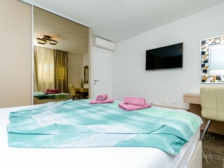 Apartment Okrug Gornji Features 23