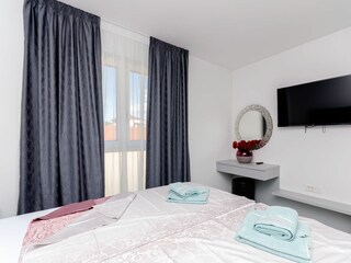Apartment Okrug Gornji Features 8