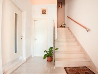 Apartment Kaštel Stari Features 1