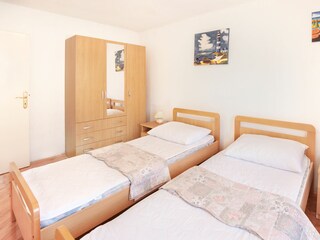 Apartment Kaštel Stari Features 10