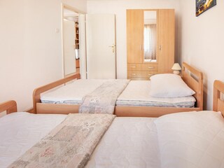 Apartment Kaštel Stari Features 11