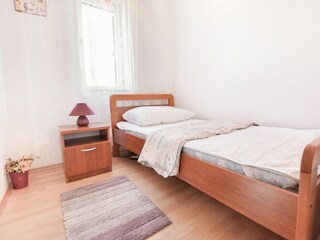 Apartment Kaštel Stari Features 13