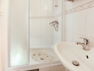 Apartment Kaštel Stari Features 15