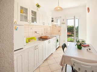 Apartment Kaštel Stari Features 16