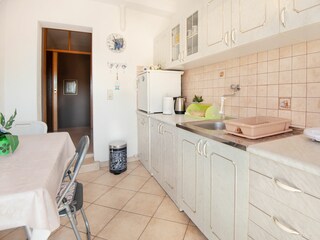Apartment Kaštel Stari Features 17