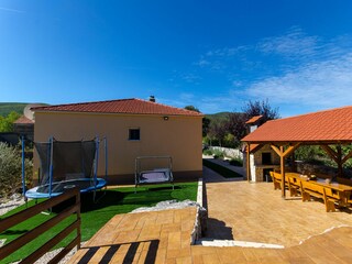 Holiday house Rašćane Features 6