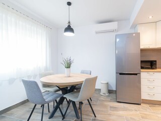 Holiday house Rašćane Features 46