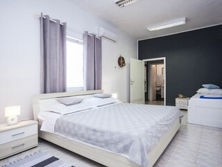 Ferienhaus Brodarica Ausstattung 32