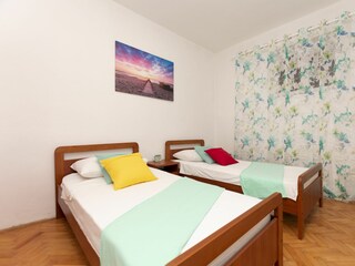 Apartment Kaštel Stari Ausstattung 8