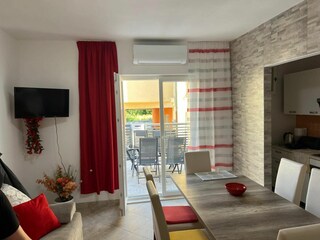 Apartment Kaštel Stari Ausstattung 22