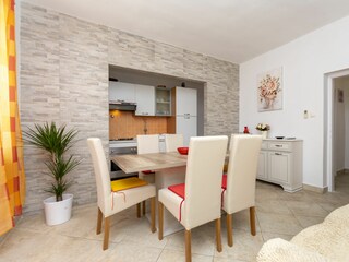 Apartment Kaštel Stari Ausstattung 2