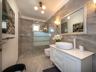 Ferienhaus Puljane Ausstattung 16