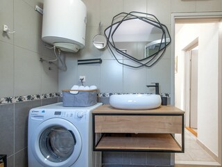 Holiday house Puljane Features 30