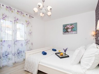 Apartment Srima Features 21