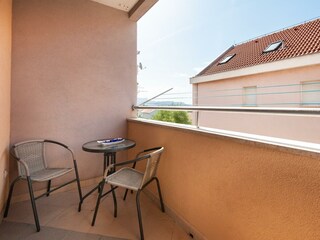 Apartment Kastel Kambelovac Features 16
