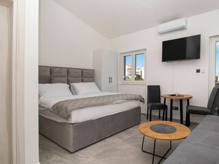 Apartment Brodarica Features 8