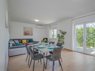 Holiday house Kastel Stafilic Features 28