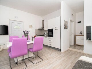 Apartment Raslina Features 9