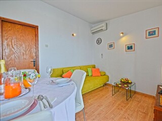 Holiday house Postira Features 21