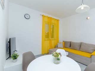 Apartment Postira Features 2