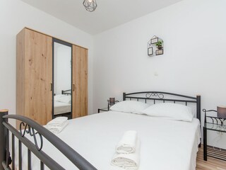 Apartment Postira Features 4