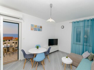 Apartment Postira Features 5