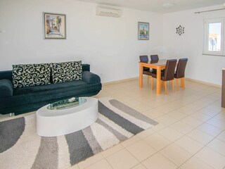 Apartment Sveti Filip i Jakov Features 8