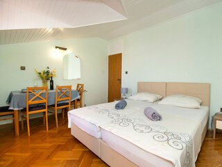 Apartment Srima Features 21