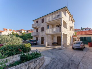 Apartment Postira Features 9