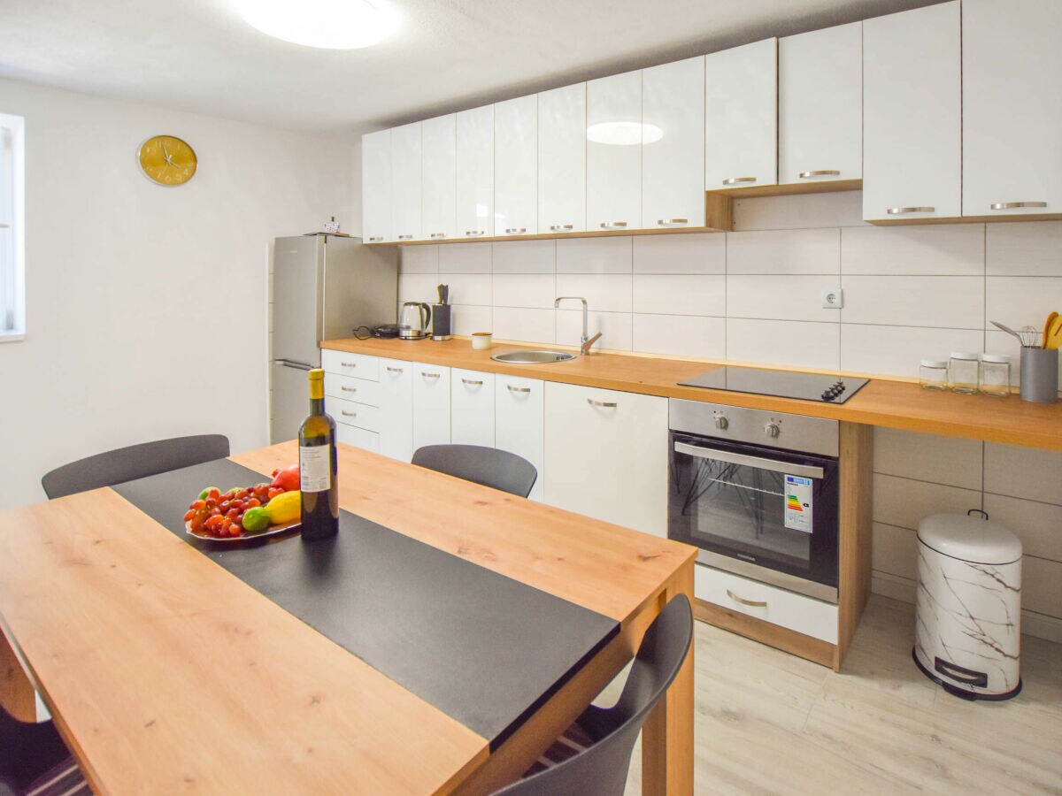 Apartment Poljana Ausstattung 12