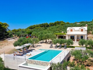 Holiday house Sumartin Features 25