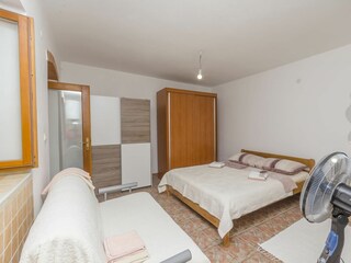 Holiday house Srima Features 49