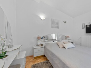Holiday house Dicmo Features 2