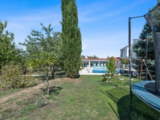 Holiday house Dicmo Features 3