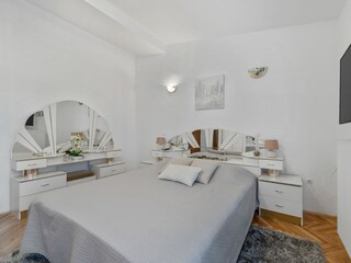 Holiday house Dicmo Features 4