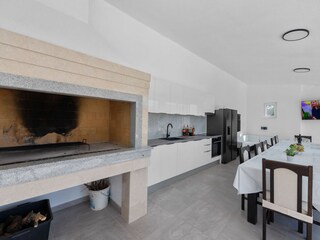 Holiday house Dicmo Features 24