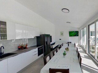 Holiday house Dicmo Features 32