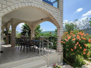 Holiday house Dicmo Features 74